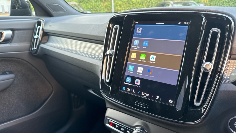 Used Volvo XC40 2023 for sale - 76375498: Photo 12