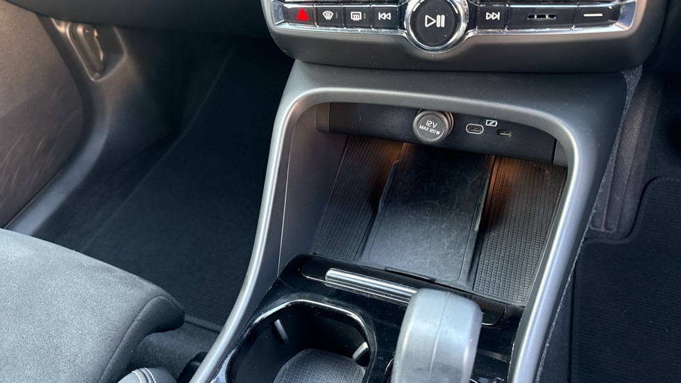 Used Volvo XC40 2023 for sale - 76375498: Photo 34