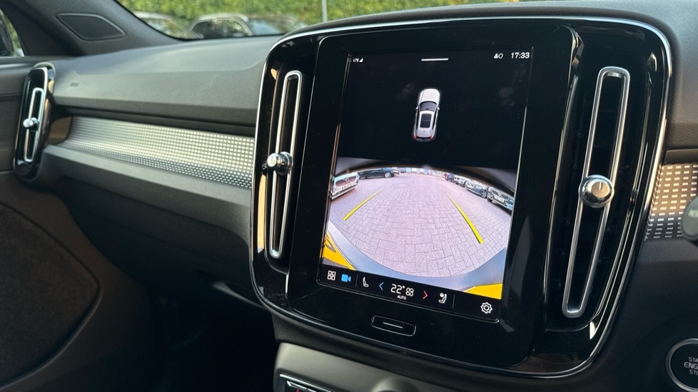 Used Volvo XC40 2023 for sale - 76375498: Photo 36