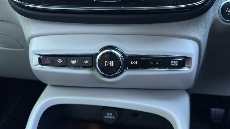 Used Volvo XC40 2021 for sale - 78133501: Photo 19