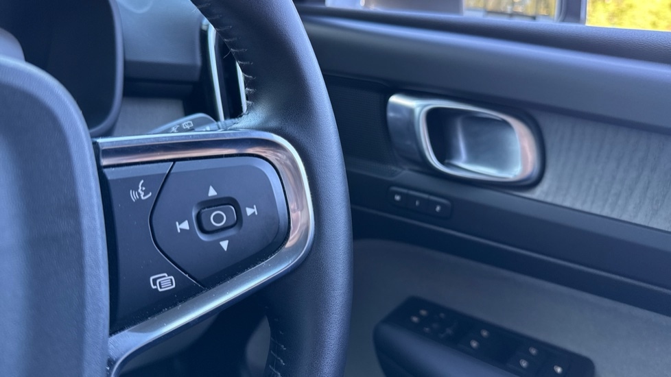 Used Volvo XC40 2021 for sale - 78133501: Photo 22