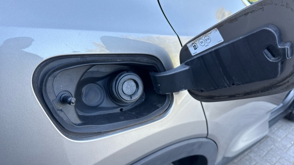 Used Volvo XC40 2021 for sale - 78133501: Photo 34