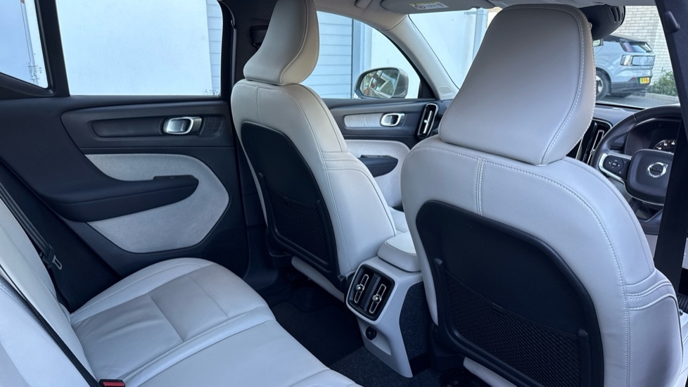 Used Volvo XC40 2021 for sale - 78133501: Photo 35