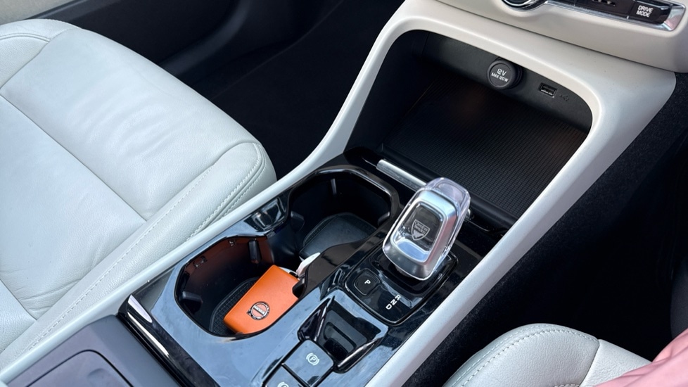 Used Volvo XC40 2021 for sale - 77333086: Photo 36