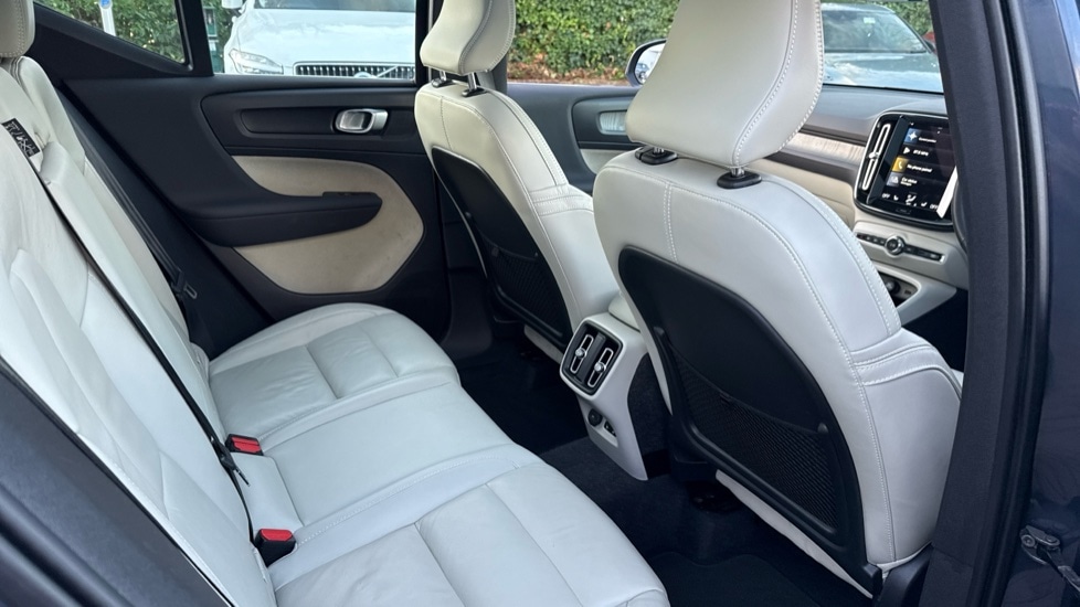 Used Volvo XC40 2021 for sale - 77333086: Photo 6