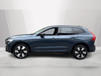 Used Volvo XC60 2025 for sale - 78080947: Photo