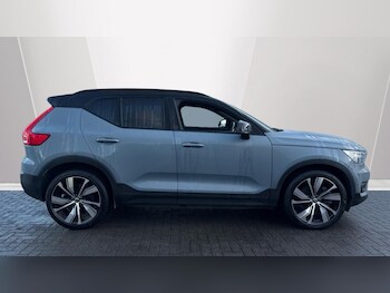 Used Volvo XC40 2021 for sale - 76954435: Photo