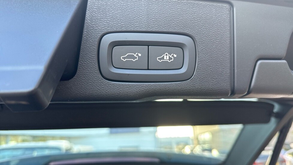 Used Volvo XC60 2025 for sale - 76183907: Photo 16