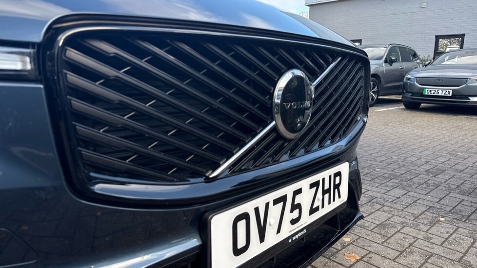 Used Volvo XC60 2025 for sale - 76183907: Photo 23