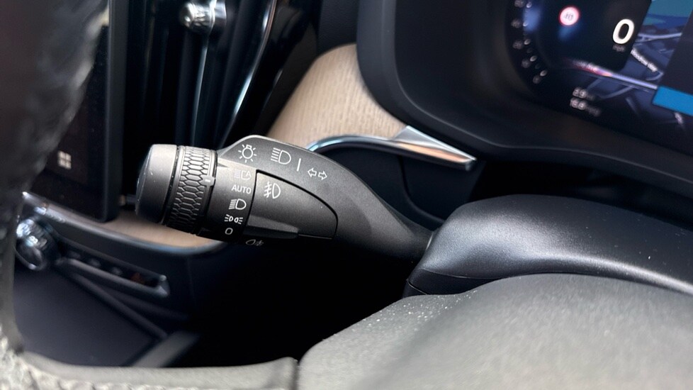 Used Volvo XC60 2025 for sale - 76183907: Photo 31