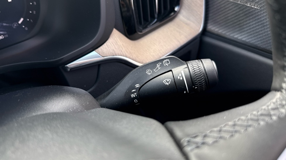 Used Volvo XC60 2025 for sale - 76183907: Photo 32