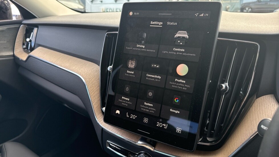 Used Volvo XC60 2025 for sale - 76183907: Photo 34