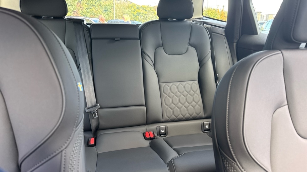 Used Volvo XC60 2025 for sale - 76183907: Photo 46