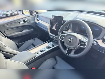 Used Volvo XC60 2025 for sale - 76183907: Photo