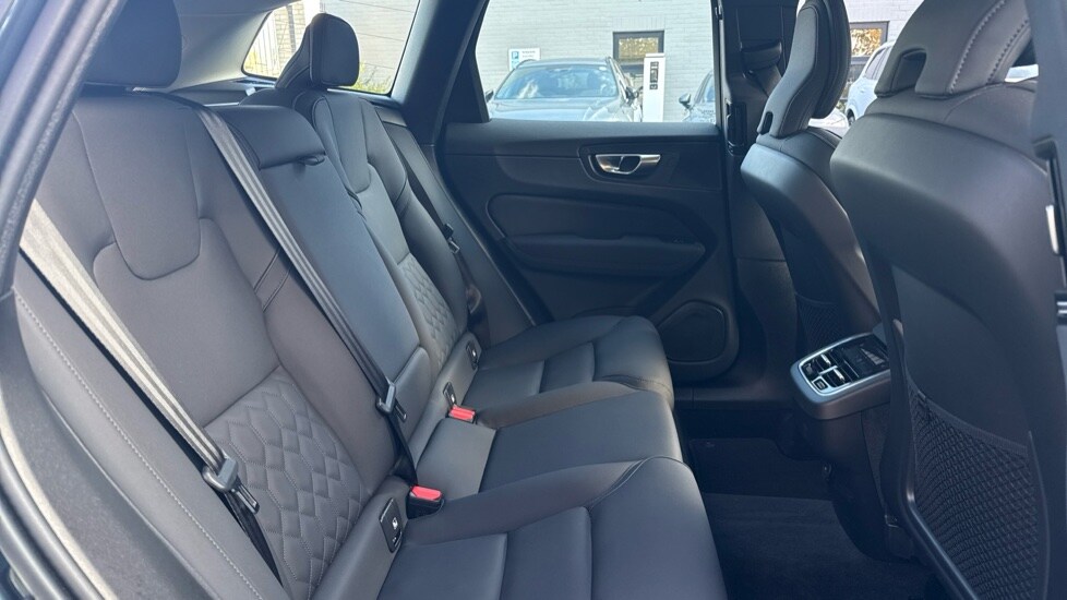 Used Volvo XC60 2025 for sale - 76183907: Photo 6