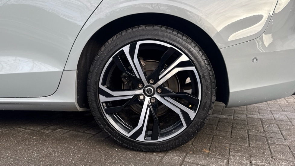 Used Volvo V60 2025 for sale - 77532029: Photo 31