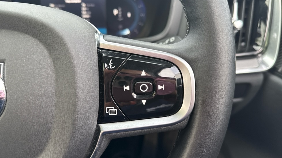 Used Volvo V60 2025 for sale - 77532029: Photo 33