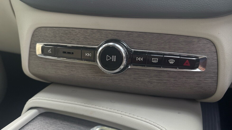 Used Volvo XC90 2022 for sale - 78211944: Photo 48