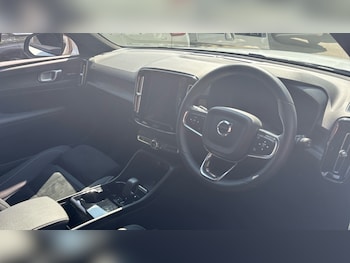 Used Volvo XC40 2023 for sale - 79184689: Photo