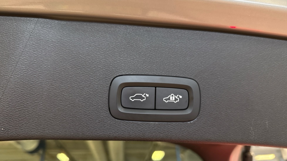 Used Volvo C40 2023 for sale - 77399291: Photo 17