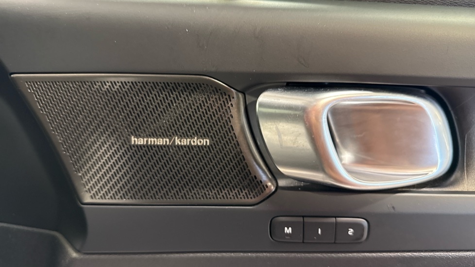 Used Volvo C40 2023 for sale - 77399291: Photo 28