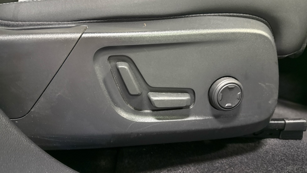 Used Volvo C40 2023 for sale - 77399291: Photo 34