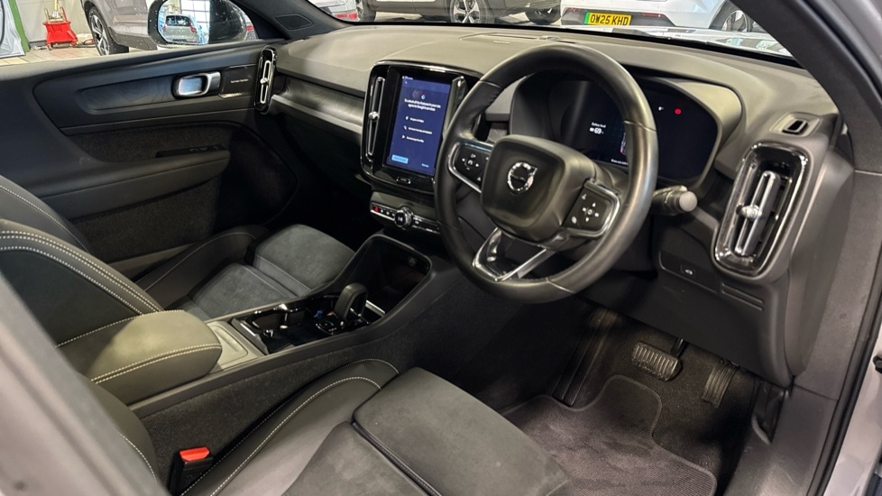 Used Volvo C40 2023 for sale - 77399291: Photo 4