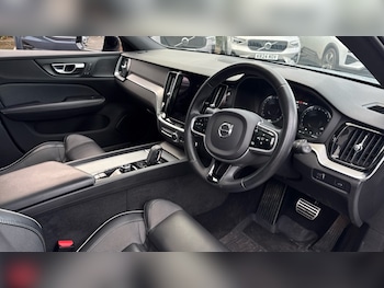 Used Volvo V60 2021 for sale - 76966576: Photo