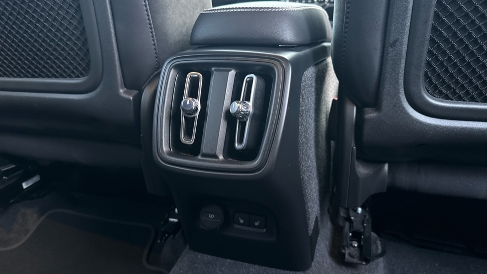 Used Volvo XC40 2021 for sale - 77592139: Photo 24