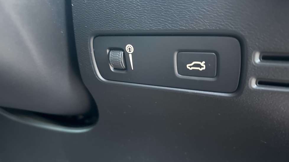 Used Volvo XC40 2021 for sale - 77592139: Photo 34