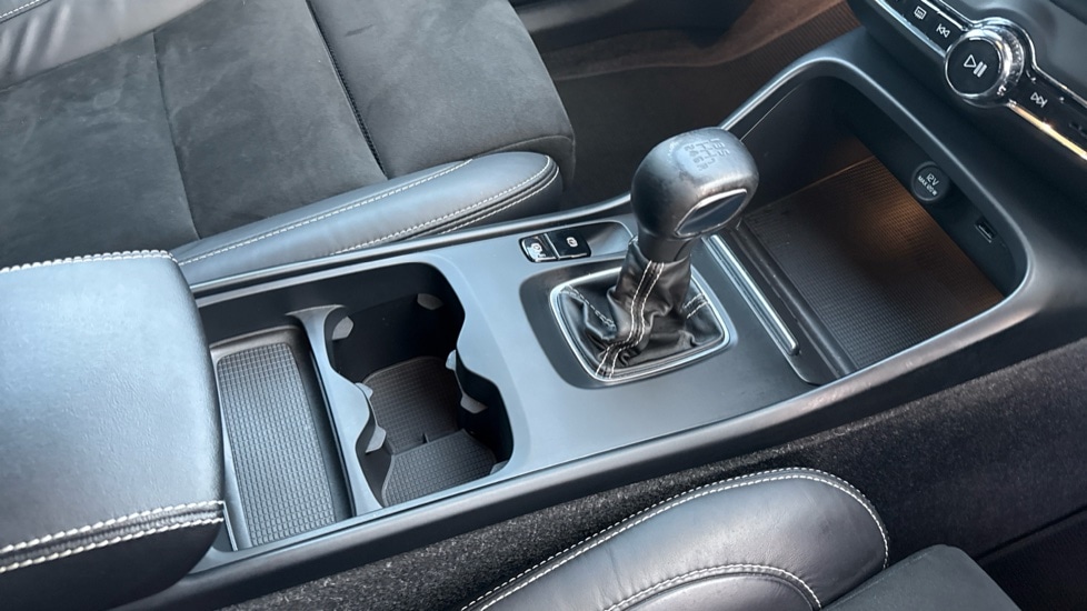 Used Volvo XC40 2021 for sale - 77592139: Photo 37