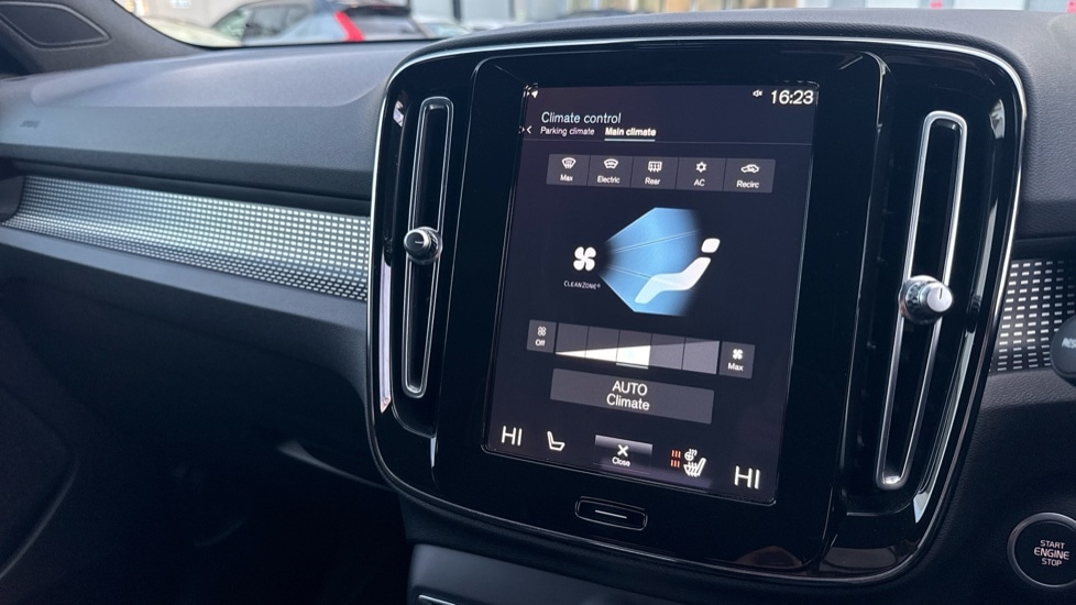 Used Volvo XC40 2021 for sale - 77592139: Photo 45