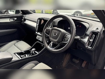 Used Volvo XC40 2023 for sale - 78603367: Photo