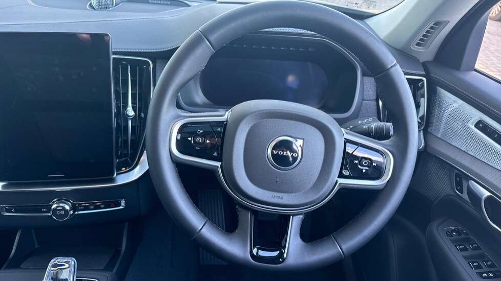 Used Volvo XC90 2025 for sale - 77708295: Photo 10