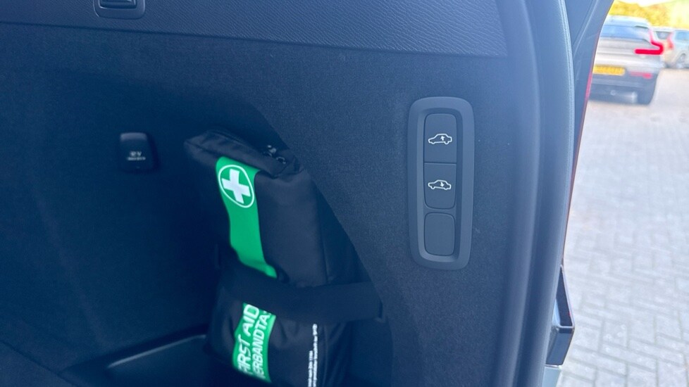 Used Volvo XC90 2025 for sale - 77708295: Photo 15