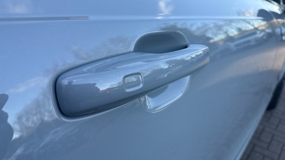 Used Volvo XC90 2025 for sale - 77708295: Photo 23