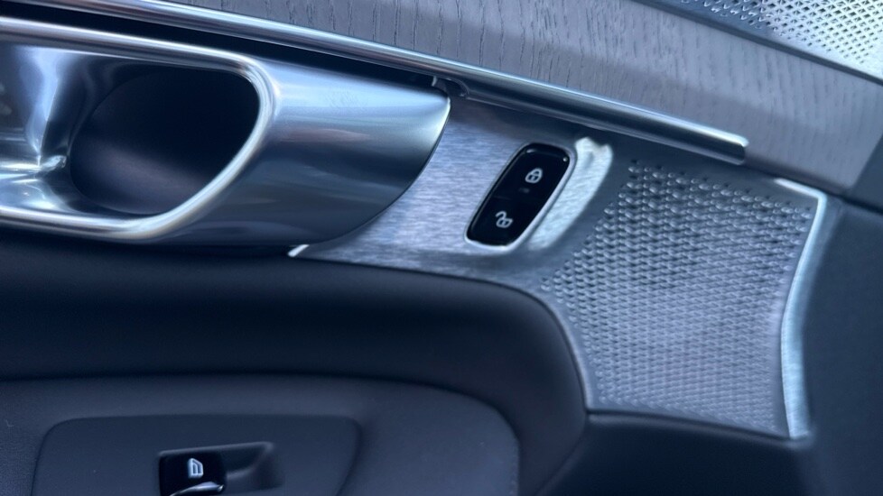 Used Volvo XC90 2025 for sale - 77708295: Photo 37