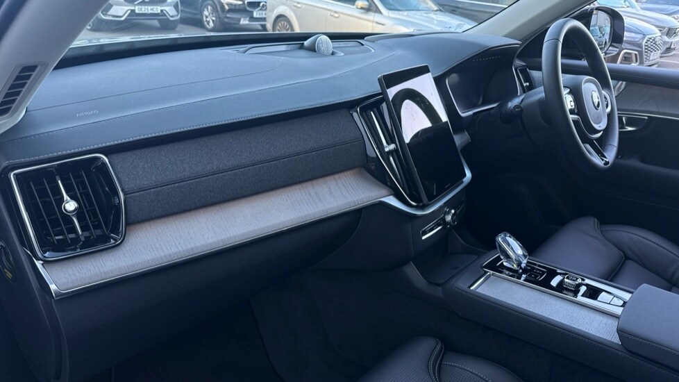 Used Volvo XC90 2025 for sale - 77708295: Photo 39