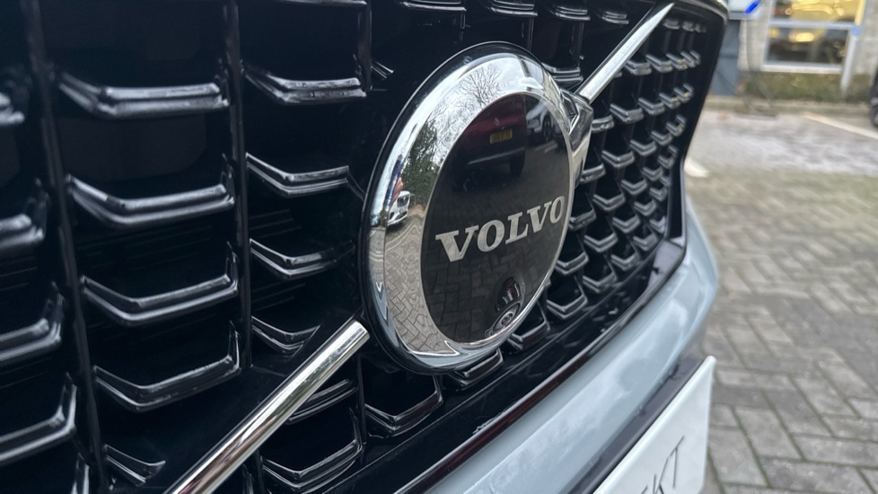 Used Volvo XC40 2024 for sale - 77434752: Photo 16