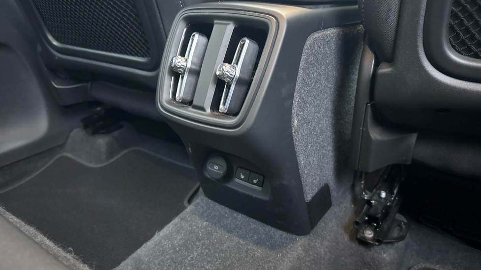 Used Volvo XC40 2024 for sale - 77434752: Photo 26