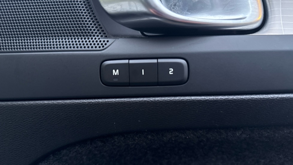 Used Volvo XC40 2024 for sale - 77434752: Photo 30