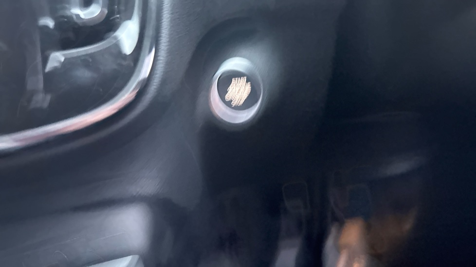 Used Volvo XC40 2024 for sale - 77434752: Photo 46