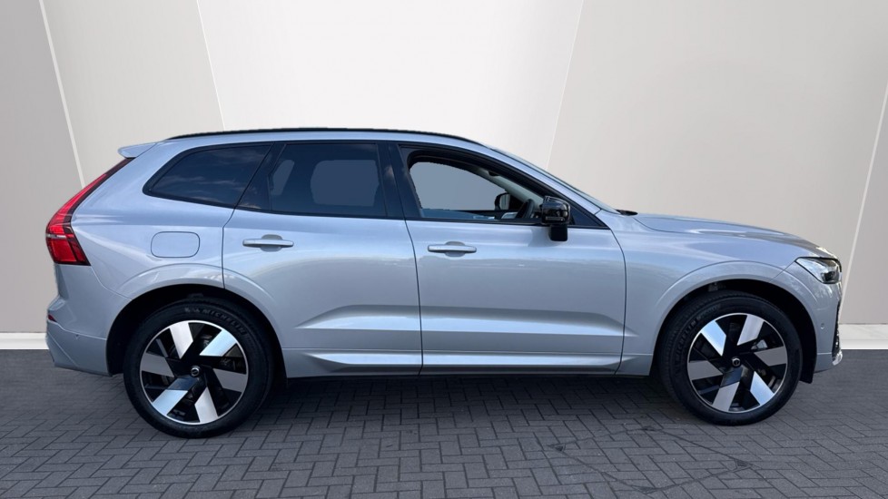 Used Volvo XC60 2025 for sale - 77745712: Photo 3