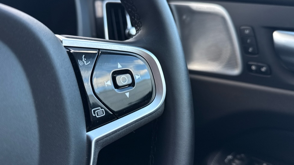 Used Volvo XC60 2025 for sale - 77745712: Photo 47