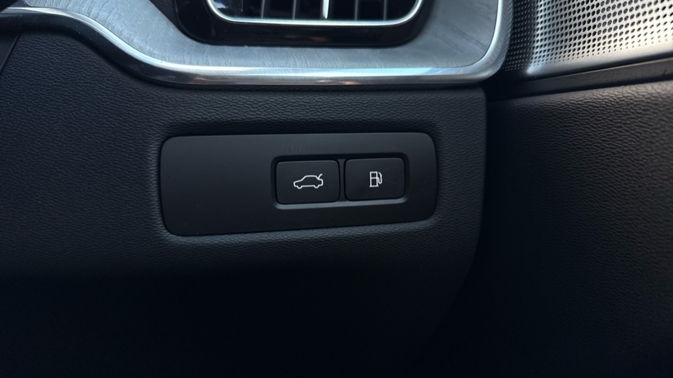 Used Volvo XC60 2025 for sale - 77745712: Photo 51