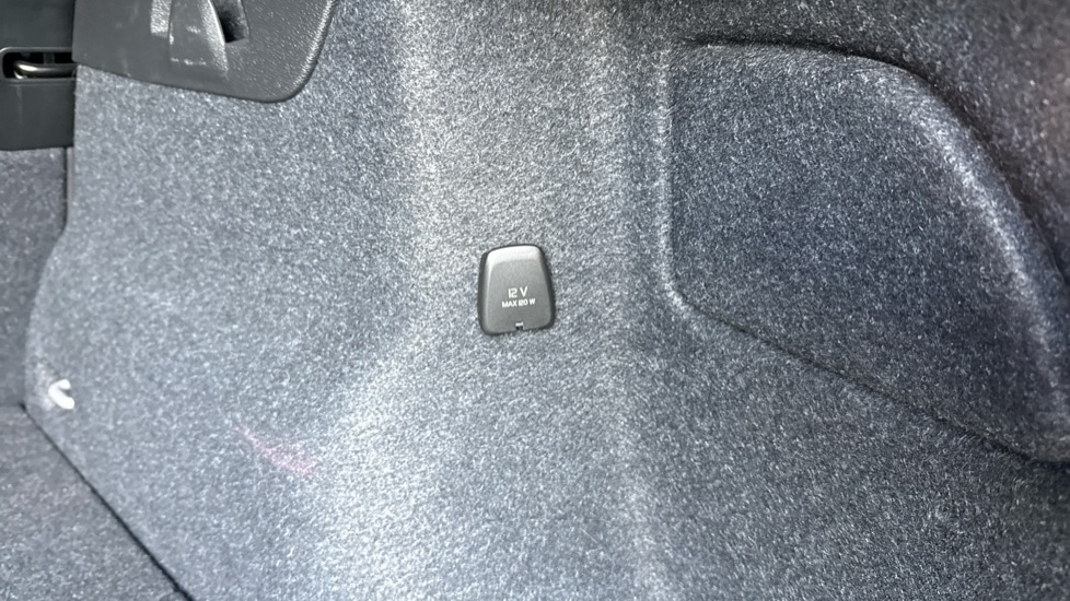 Used Volvo XC40 2025 for sale - 77539718: Photo 16