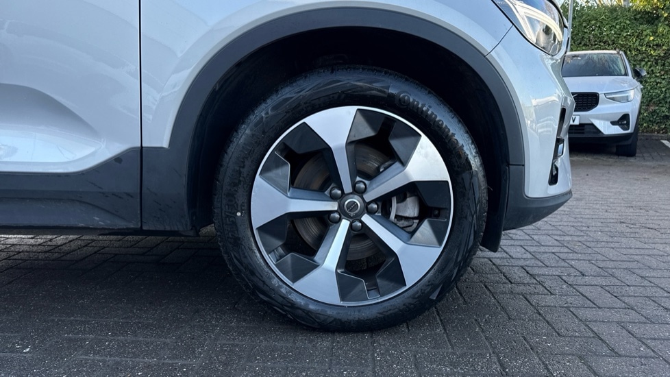 Used Volvo XC40 2025 for sale - 77539718: Photo 25