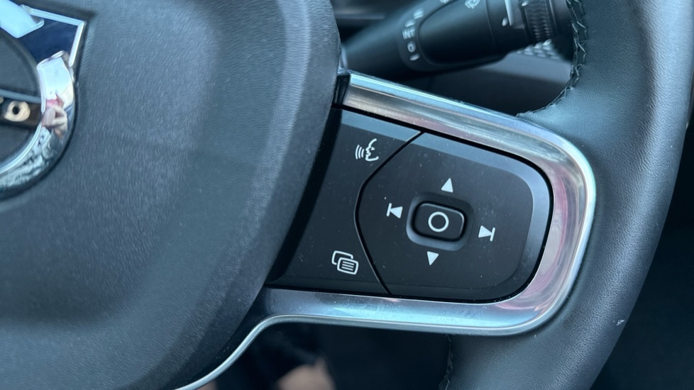 Used Volvo XC40 2025 for sale - 77539718: Photo 37