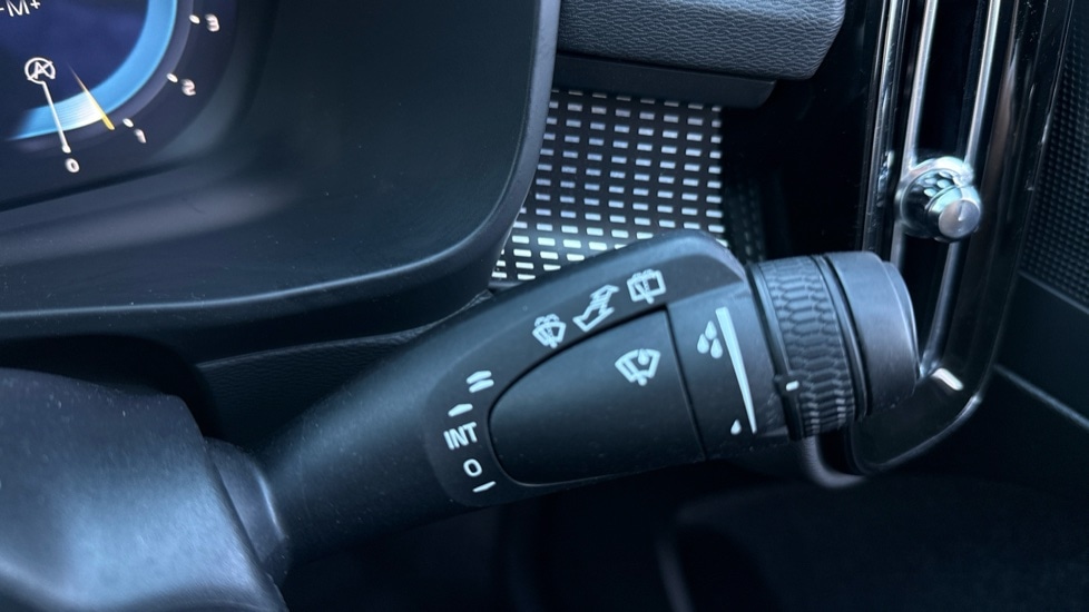 Used Volvo XC40 2025 for sale - 77539718: Photo 39