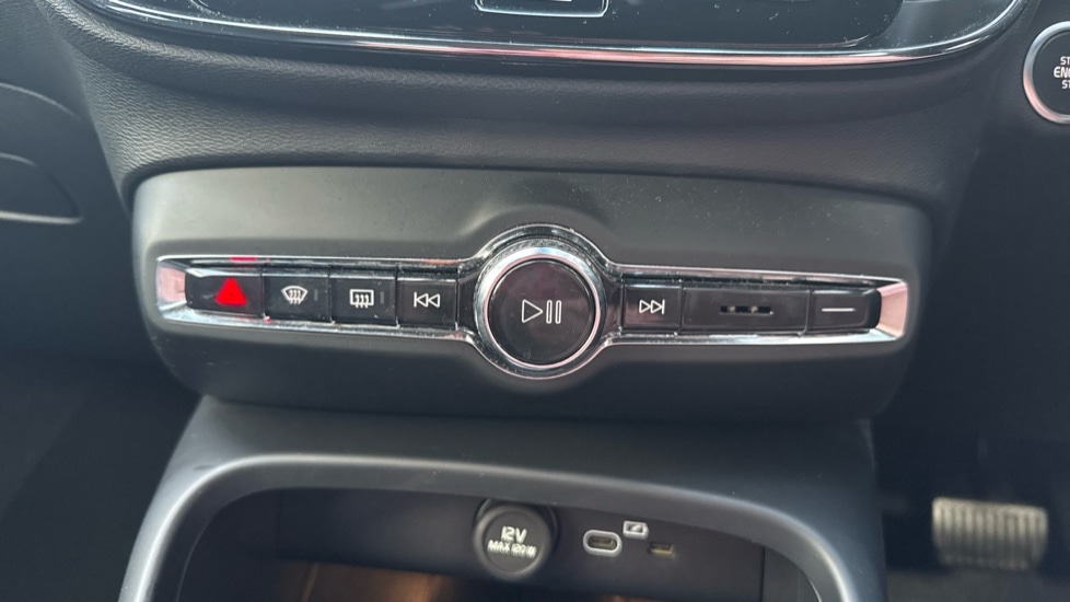 Used Volvo XC40 2024 for sale - 76928087: Photo 39